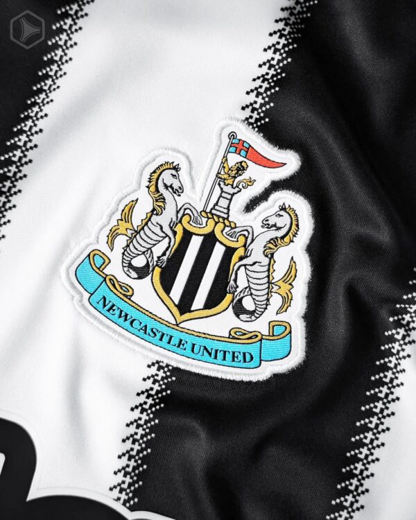 NEWCASTLE LOCAL 25/26 - Imagen 2