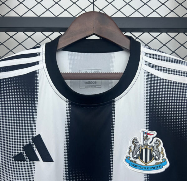 NEWCASTLE LOCAL 25/26 - Imagen 3