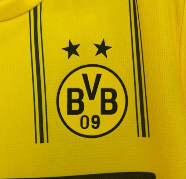 BORUSSIA DORTMUND LOCAL EDICION ONE PIECE 2026 - Imagen 2
