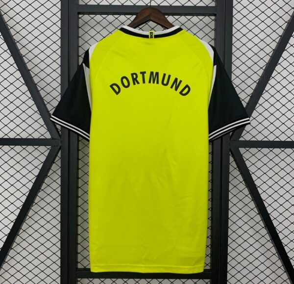 BORUSSIA DORTMUND LOCAL 1996 - Imagen 2