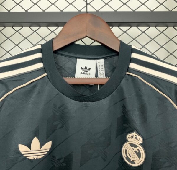 REAL MADRID EDICION ESPECIAL 2025 - Imagen 3