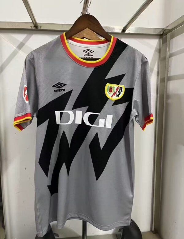 RAYO VALLECANO VISITA ESPECIAL 25/26