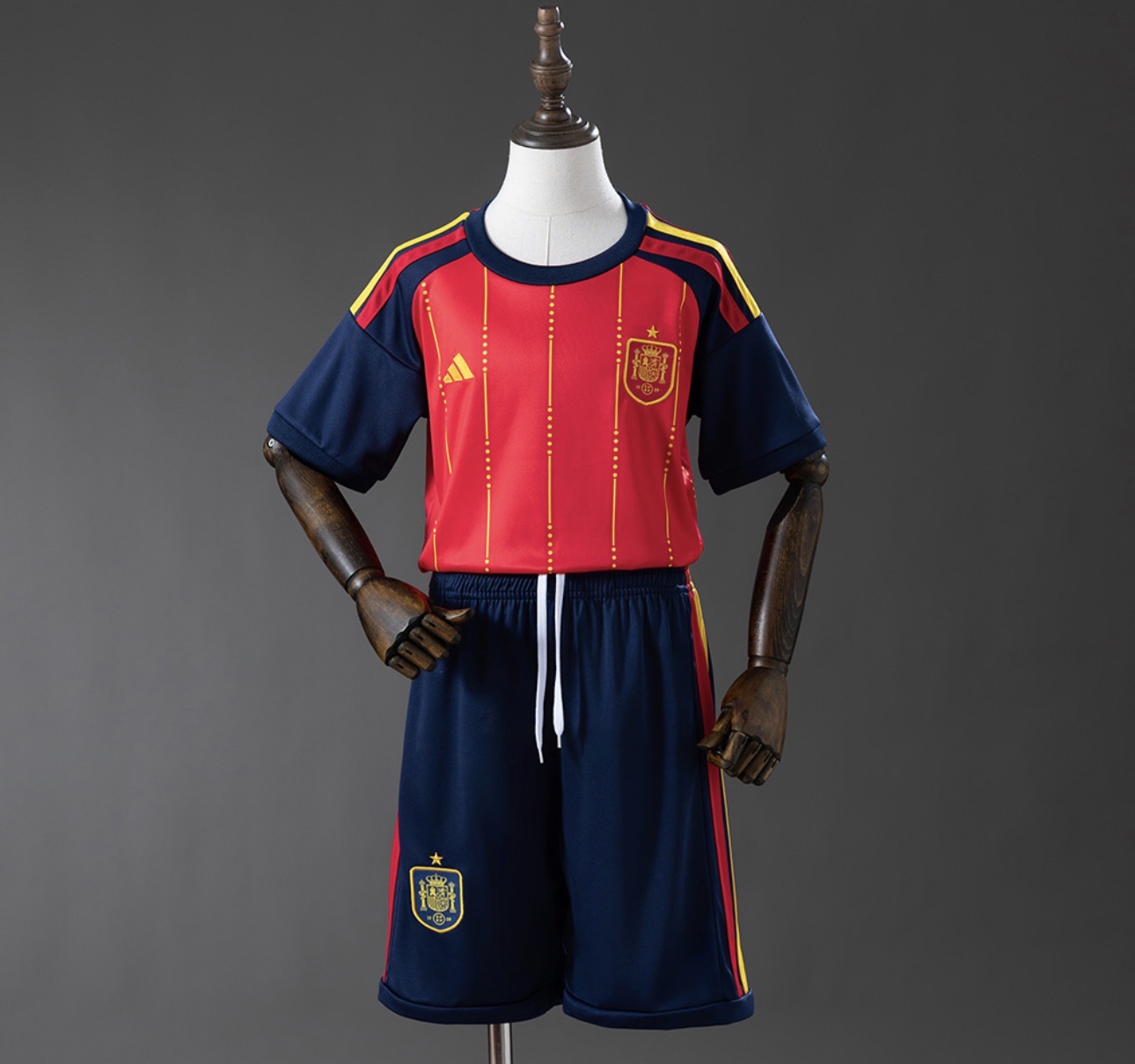 ROPA DE NIÑO ESPAÑA LOCAL 2026