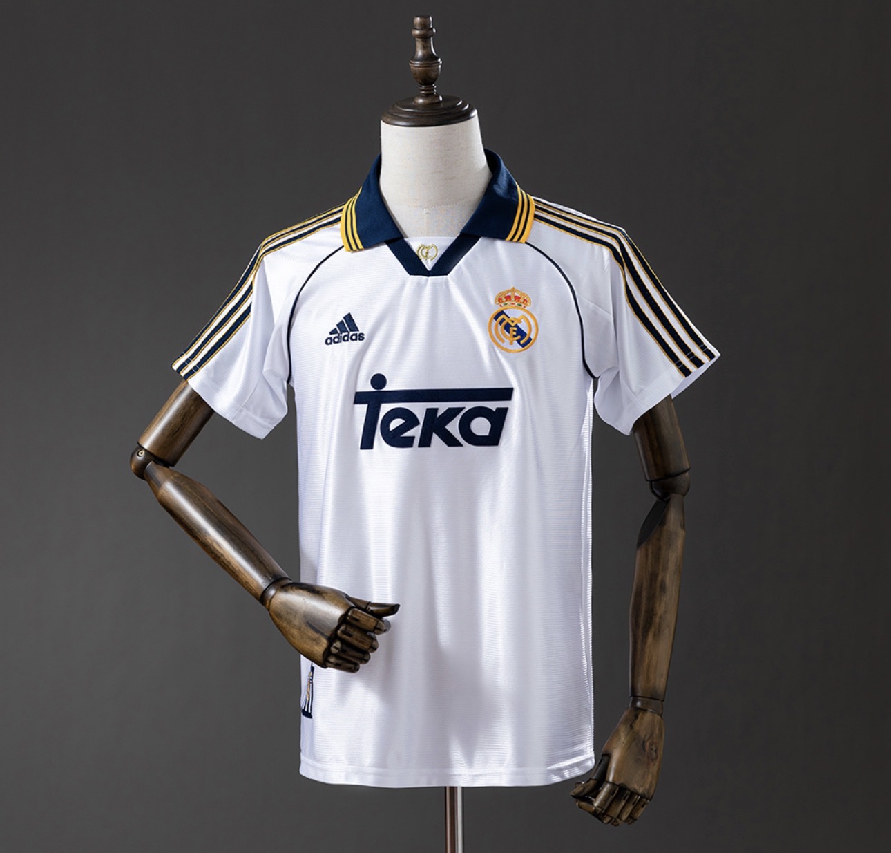REAL MADRID LOCAL 99/00